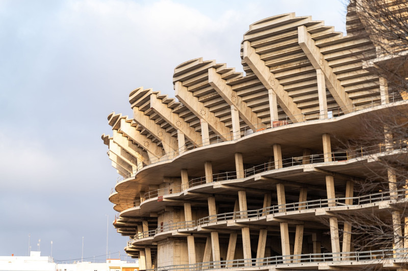 Nou Mestalla Stir: Valencia’s Frozen Stadium Shows Life Amid Club Crisis.