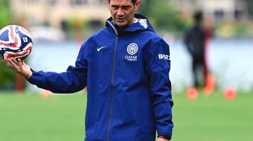 Cristi Chivu "i-a închis pe jucătorii lui Inter în hotel", după eșecul de la Mondial! Reacția conducerii
