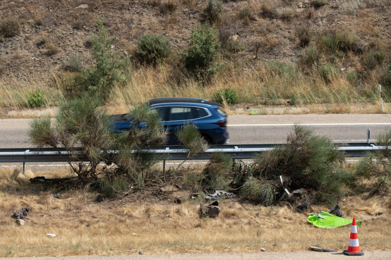 Liverpool soccer player Diogo Jota and his brother die in a traffic accident in Zamora