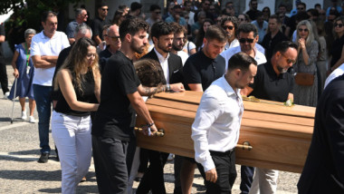 FOTO Neașteptat: cum a apărut soția lui Diogo Jota la înmormântarea care a avut loc la două săptămâni de la nuntă