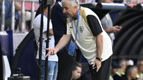 Dan Petrescu a plecat direct la vestiar după 1-2 cu FCSB și n-a apărut nici la flash-interviu! ”Doctorul e cu el”