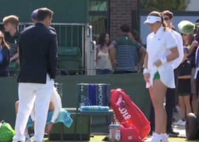 Scene cum rar se văd, la Wimbledon: enervată la culme, a recurs la un ”gest extrem” după ce arbitrul s-a dus direct la ea