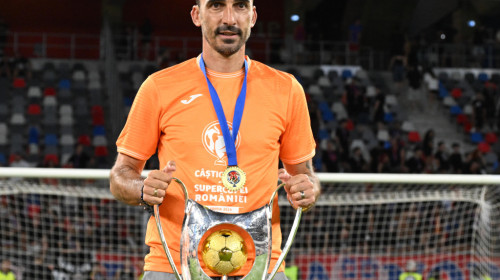 După ce a câștigat al patrulea trofeu cu FCSB, Elias Charalambous a dat cărțile pe față: ”Am avut oferte”