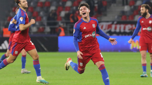 FCSB s-a decis: mai face un transfer! Două nume sunt pe listă