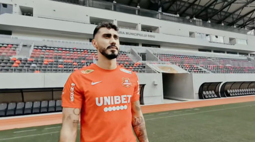 Transfer important pentru Hermannstadt! Un jucător de națională a semnat cu sibienii