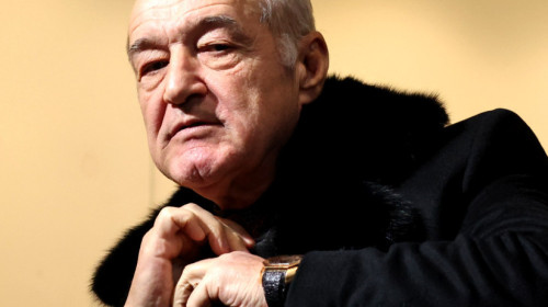 ”Nu mai există! M-am săturat!”. OUT de la FCSB după primul meci. Decizia lui Becali