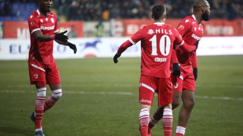 Un fotbalist de la Dinamo, la un pas să plece! Echipa din SuperLiga care forțează transferul: ”Se fac eforturi”