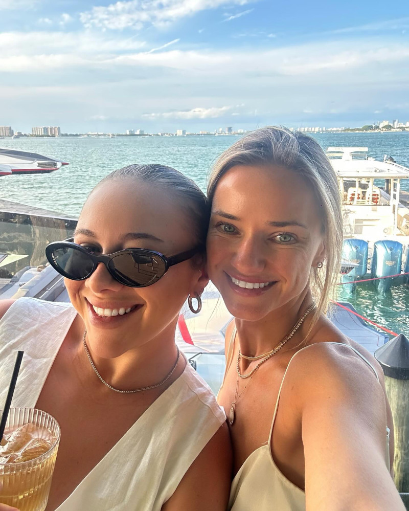 amandaanisimova_1740326369_3574439115099118945_974184665