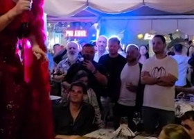 Loredana, show pe masa lui Gică și a lui Ianis Hagi