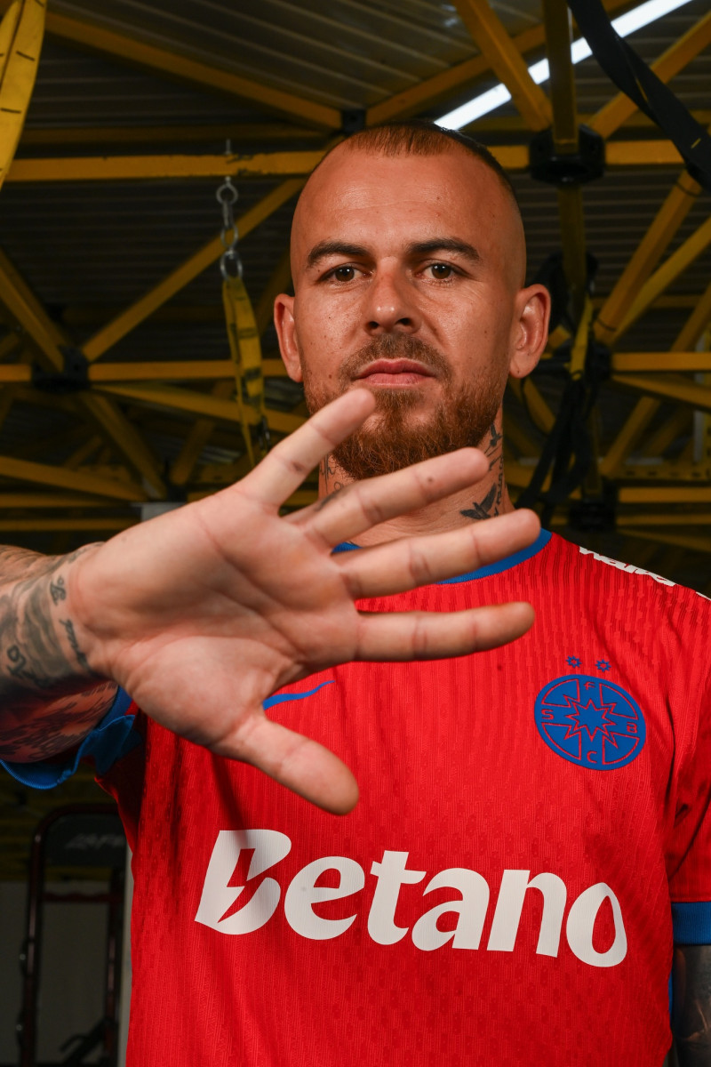 echipament fcsb 2025-2026 (19)