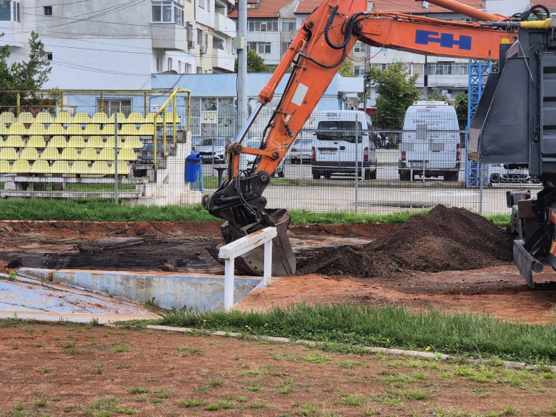 Stadionul din Slobozia și lucrările de modernizare / Foto: Facebook-@PotorAlexandru