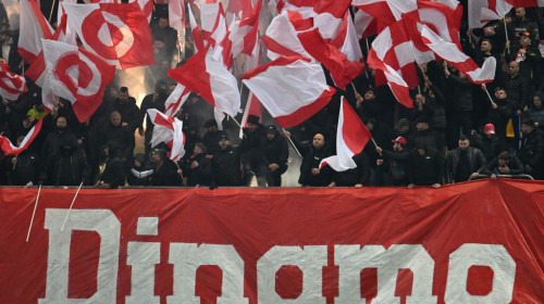”Au dat cu spray pe copii”. Reacție în miez de noapte de la Dinamo, după incidentele de la Miercurea Ciuc