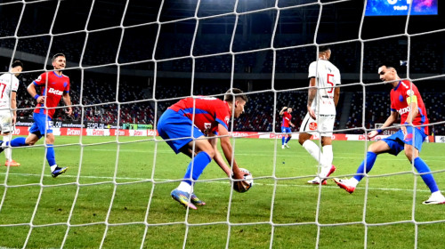 From zero to hero! N-avea loc nici cu regula U21 la FCSB, iar acum intră titular în Champions League