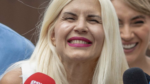 Toată lumea a observat tatuajul Elenei Udrea, la ieșirea din închisoare. Întrebată ce înseamnă, a rostit doar două cuvinte