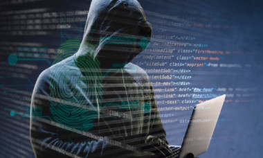 Escrocherie pe internet imposibil de detectat. Sunt vizați cei care tastează aceste cuvinte