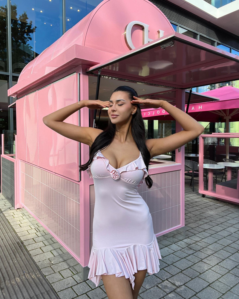 patricialaelena_1692954379_3177054060832395124_37598727131