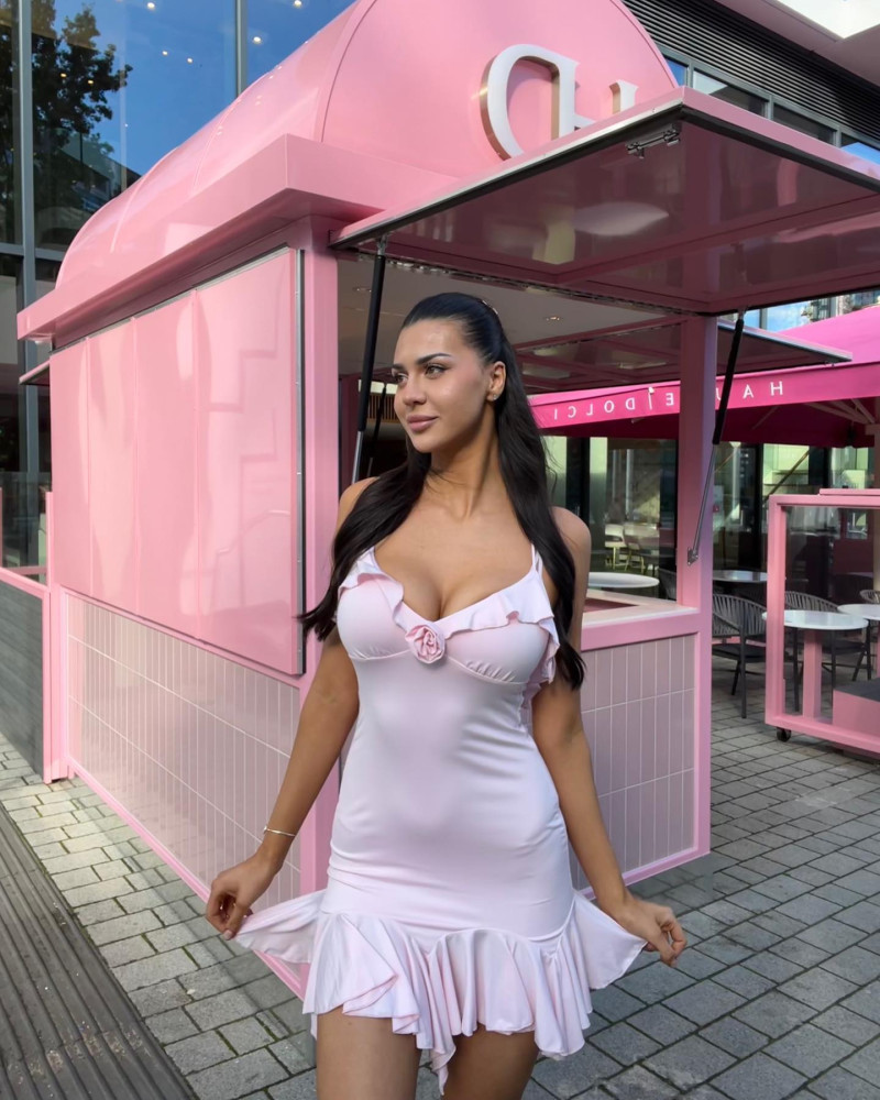 patricialaelena_1692954379_3177054060538807714_37598727131