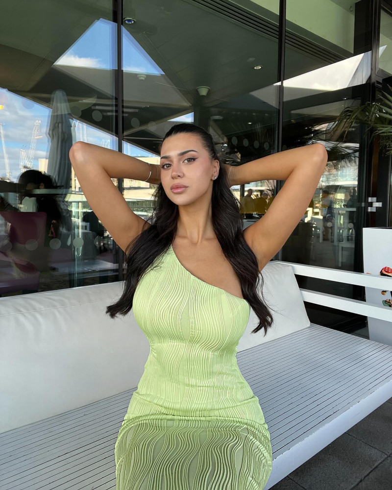 patricialaelena_1696591457_3207564081726894010_37598727131