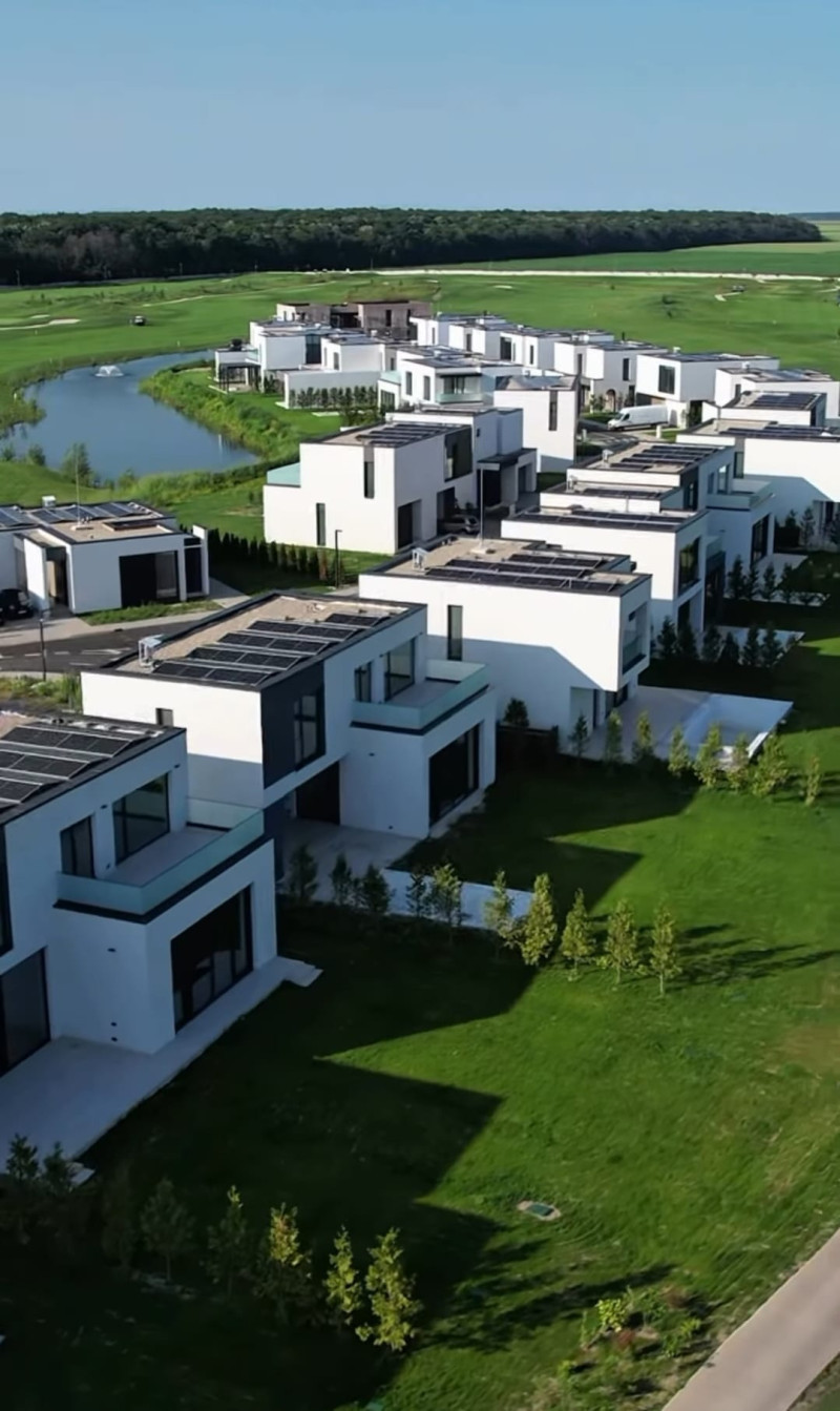 WhatsApp Image 2025-07-26 at 21.33.38 (1)