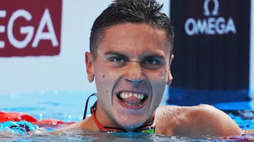 David Popovici, în semifinale la 100 m liber, cu cel mai bun timp. Pan Zhanle, din nou sub așteptări