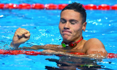Ei sunt românii care l-au înjurat pe David Popovici! Ce a trăit campionul