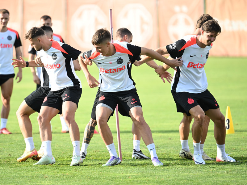 FOTBAL:ANTRENAMENT FCSB MECI KF SHKENDIJA, PRELIMINARIILE LIGII CAMPIONILOR (29.07.2025)