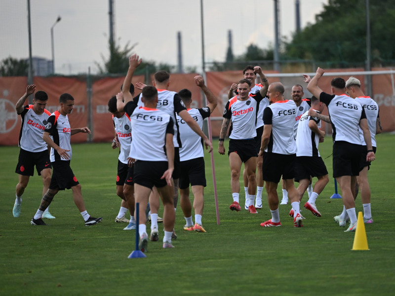 FOTBAL:ANTRENAMENT FCSB MECI KF SHKENDIJA, PRELIMINARIILE LIGII CAMPIONILOR (29.07.2025)