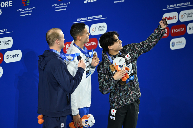 Singapore, Singapore. 29th July, 2025. David POPOVICI won Gold in Men's 200m freestyle, Luke HOBSON (USA) got silver and Tatsuya MURASA (JPN)Bronze at the World Aquatics Championship Singapore 2025. Credit: Ranjith Kumar/Alamy Live News