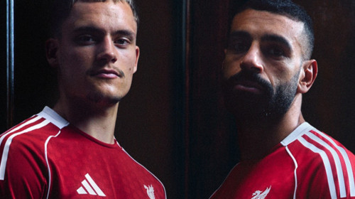 Liverpool și-a prezentat echipamentele pentru sezonul 2025/2026! Numărul ales de Florian Wirtz