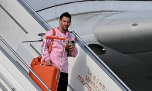 Răsturnare spectaculoasă de situație! Lionel Messi semnează