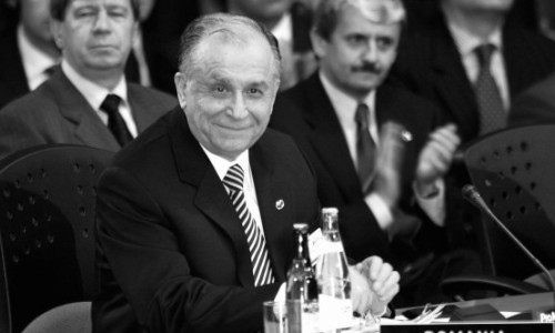 Decizie-fulger! FRF n-a stat pe gânduri, după ce Ion Iliescu a murit