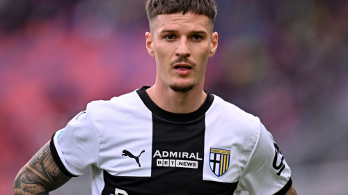 Deblocat! Vestea primită de Dennis Man de la Parma, în așteptarea transferului