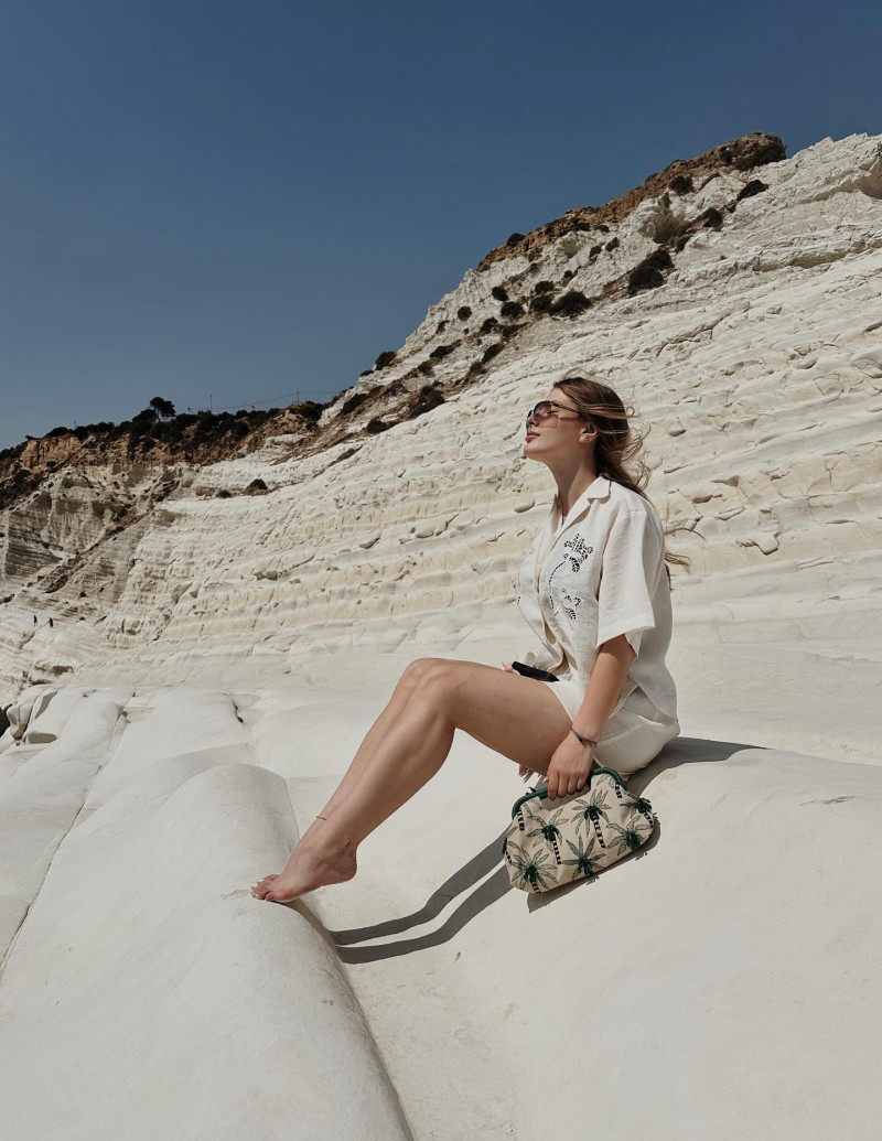 antonia15509_1749757424_3653552543922134381_1400602794