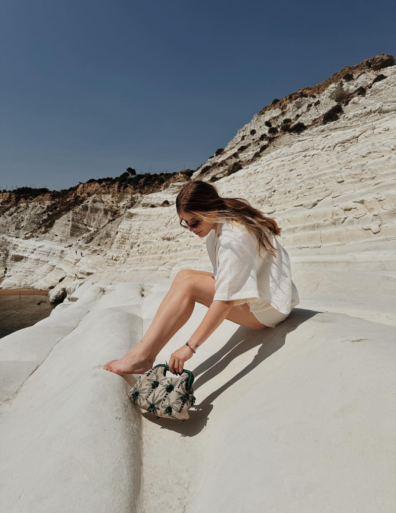 antonia15509_1749757424_3653552543922165132_1400602794