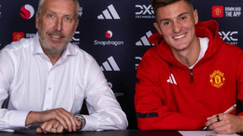 Lovitură în mercato! Manchester United a ”spart banca” și l-a transferat pe Benjamin Sesko!