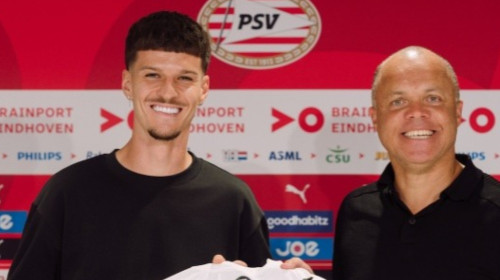 E gata! Dennis Man a semnat cu PSV: durata contractului și ce număr va purta