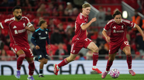 Răsturnare de situație! A fost convins să rămână la Liverpool