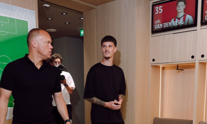 PSV a făcut anunțul despre Dennis Man, la nici 24 de ore după transfer: ”Asta am vrut să facem”