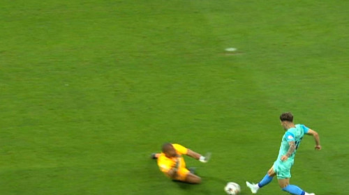 Dinamo - UTA 0-1, Digi Sport 1. Abdallah a marcat împotriva fostei echipe. Gestul atacantului