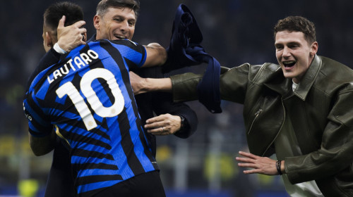 Un campion mondial pleacă de sub comanda lui Cristi Chivu și i-a fost oferit Barcelonei! Răspunsul dat imediat