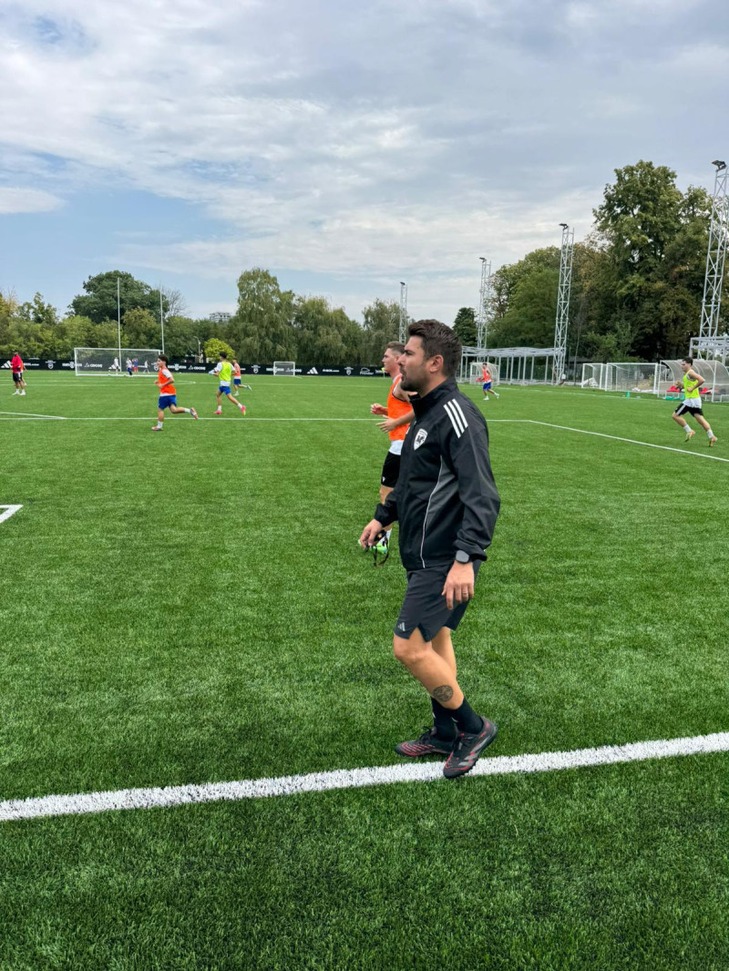 adrian mutu academia adrian mutu (4)