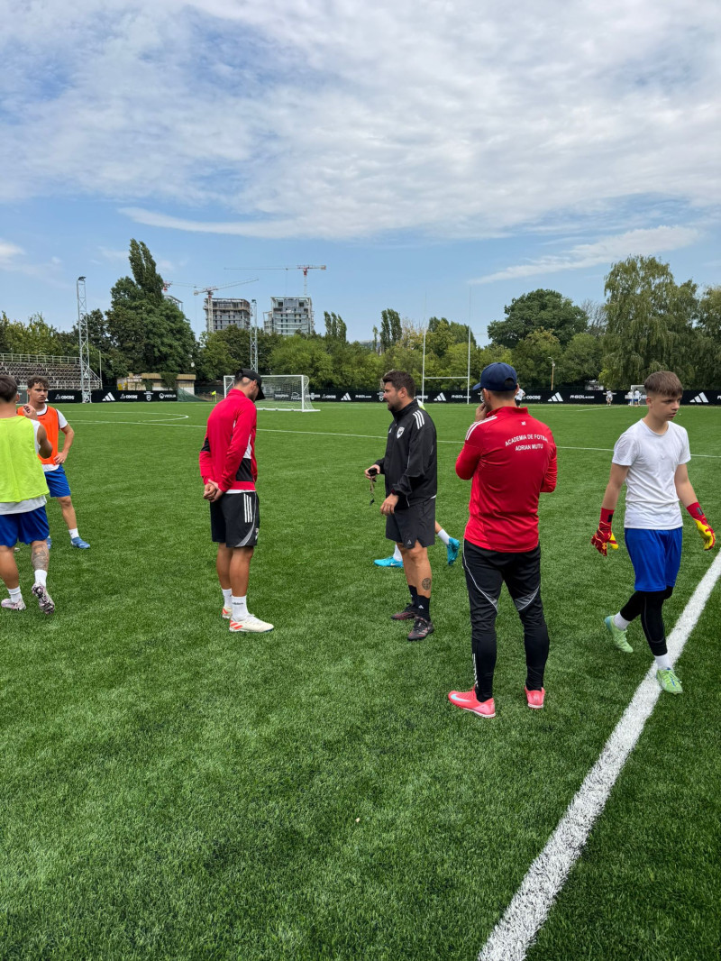 adrian mutu academia adrian mutu (2)