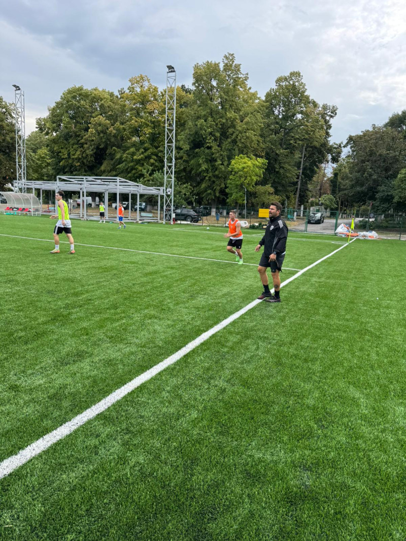 adrian mutu academia adrian mutu (6)