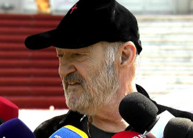"Îi veți boteza copilul lui Ianis Hagi?" Gigi Becali a răspuns cu un "NU" clar, apoi a explicat totul