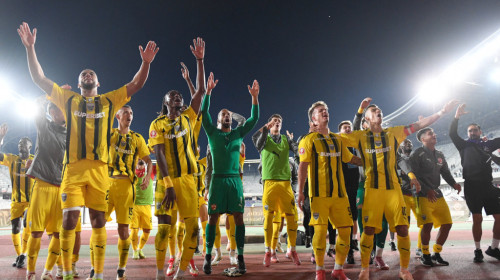 Dinamo a stabilit primele de titlu! Jucătorii împart o sumă imensă dacă iau campionatul. Cu cât e recompensat un loc în Europa