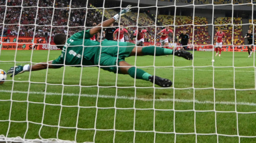 L-a scos din poartă pe Alexandru Roșca și a dezvăluit care este atmosfera din vestiarul lui Dinamo