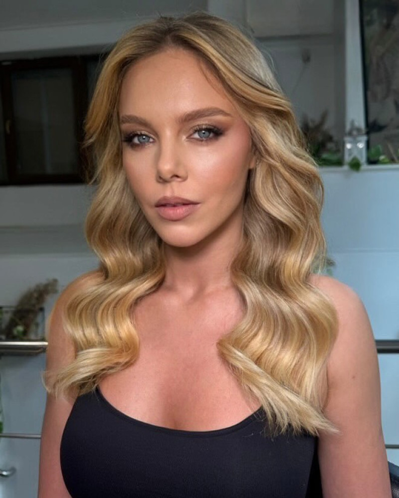 anca.surdu_1749897044_3654723757702594235_1483776054