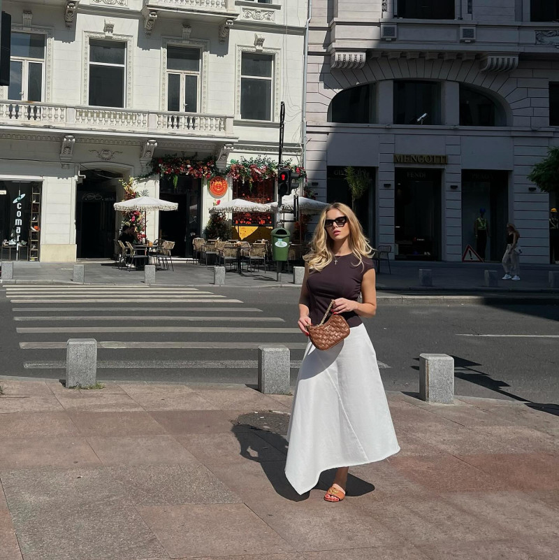 anca.surdu_1752431339_3675982967052401749_1483776054