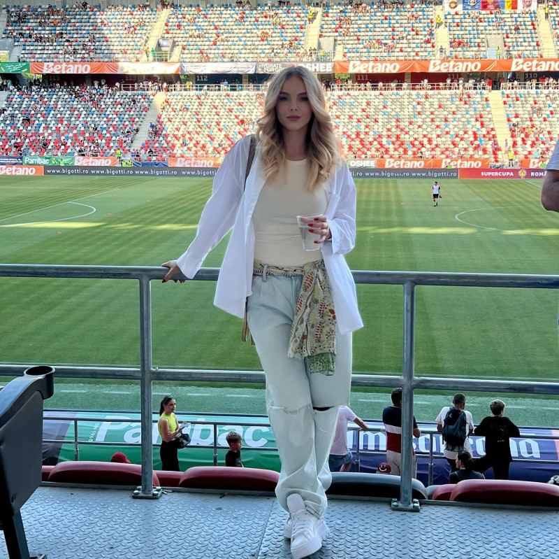 anca.surdu_1753628443_3686024998497582249_1483776054