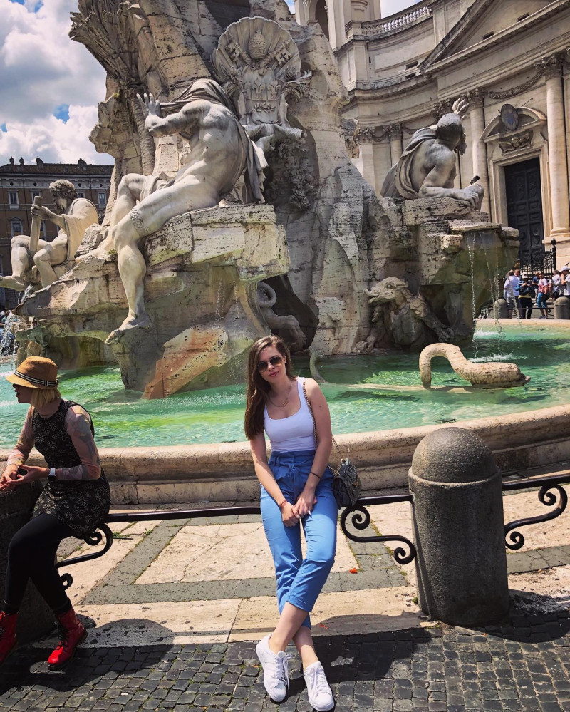 dr.larisa.popescu_1559301886_2055895694543872902_4176563797